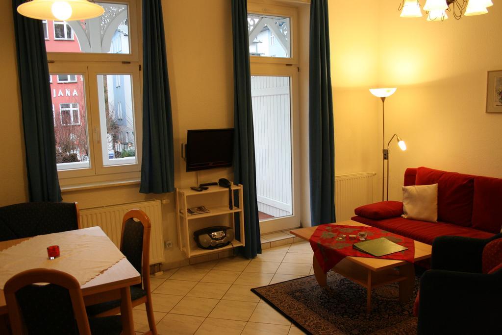 Apartments Haus Eintracht Sellin Exteriör bild